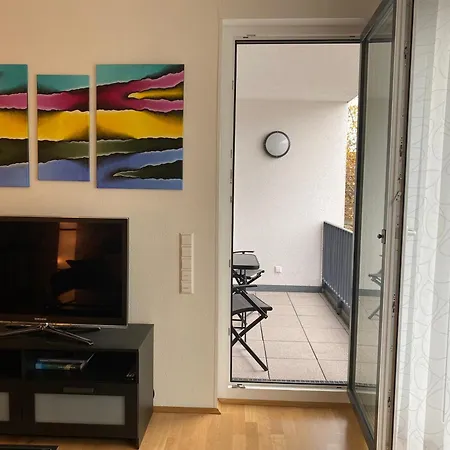 Schoenes 2 Zimmer Apartment Zentral Gelegen Pforzheim Exterior foto